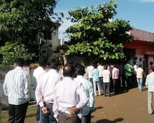 बीडमध्ये बँक अधिकाऱ्याच्या घरावर सशस्त्र दरोडा, दाम्पत्याची हत्या