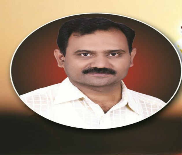 Pune Chemist Dies While Returning From Funeral Of Three Friends Who Died In Burning Car Latest Update 'त्या' तिघांच्या अंत्यसंस्कारावरुन परतताना केमिस्टचा मृत्यू