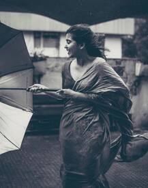 अभिनेत्री श्वेता त्रिपाठीचं मान्सून फोटोशूट