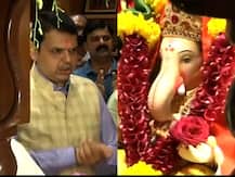 राजकीय नेत्यांच्या घरी बाप्पा विराजमान