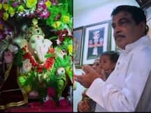 राजकीय नेत्यांच्या घरी बाप्पा विराजमान