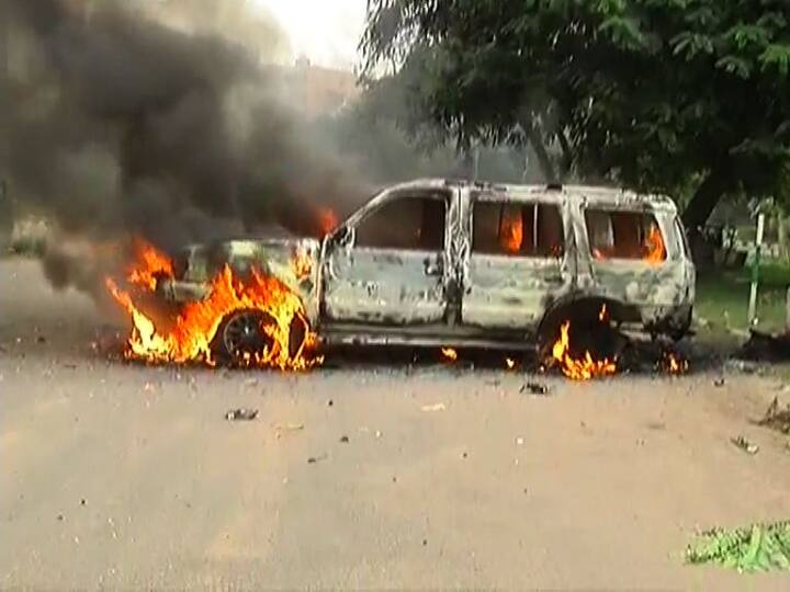 बाबा भक्तांनी संगरुरजवळ गेंदगाव येथील वीज कार्यालय पेटवलं