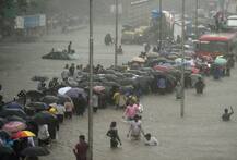 रात्री 11.58 ला पहिली लोकल धावली