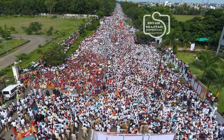  या मोर्चात महाराष्ट्र, कर्नाटक आणि आंध्र प्रदेश येथील लाखो लिंगायत समाज बांधवांनी सहभाग घेतला.