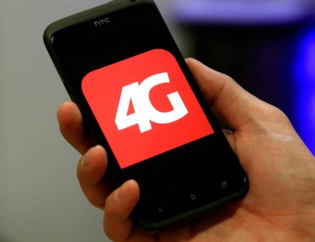 अँड्रॉईड मोबाईलचं इंटरनेट स्पीड ही अनेकांची समस्या आहे. 3G किंवा 4G नेटवर्क असूनही इंटरनेटचा वेग मंदावतो. त्यामुळे युझर्सना विनाकारण मनस्ताप सहन करावा लागतो. मात्र काही अशा टिप्स आहेत, ज्यामुळे इंटरनेट स्पीड वाढवण्यासाठी मदत होते.