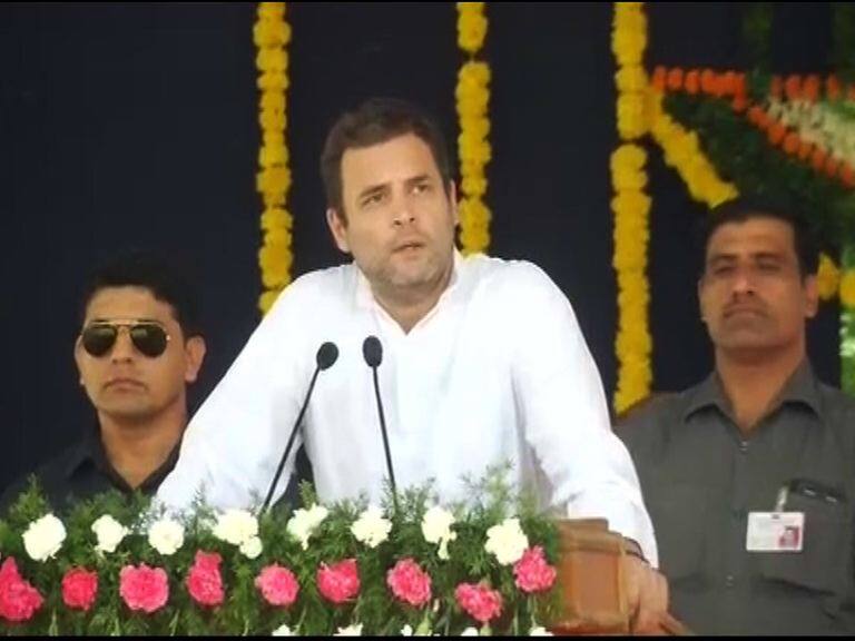 Nine Thousand Farmers In Maharashtra Have Committed Suicide In Last Three Years Rahul Gandhi In Nanded महाराष्ट्रात 35 नव्हे तर केवळ 5 हजार कोटींचीच कर्जमाफी: राहुल गांधी