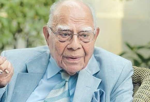 Legendary Lawyer Ram Jethmalani Announces Retirement From Legal Practice ज्येष्ठ वकील जेठमलानींची निवृतीची घोषणा, 75 वर्षांच्या प्रॅक्टिसला ब्रेक