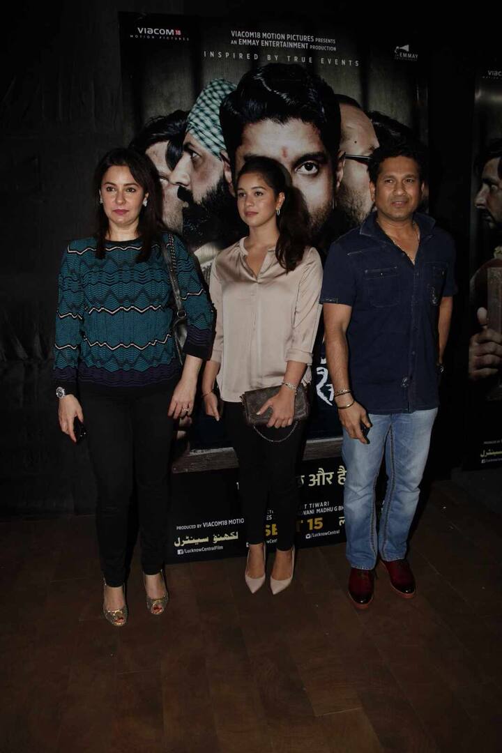 फरहान अख्तरचा लखनऊ सेंट्रल हा सिनेमा लवकरच प्रदर्शित होणार आहे. 