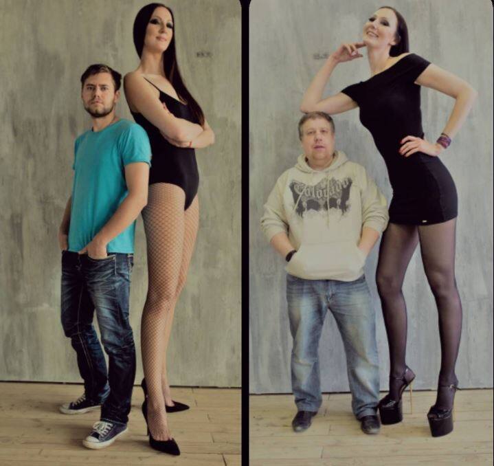  पण दुसरीकडे तिच्यासोबत फोटो काढणाऱ्यांचीही काही कमी नव्हती.