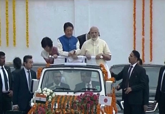 Modi_Abe_Road_Show