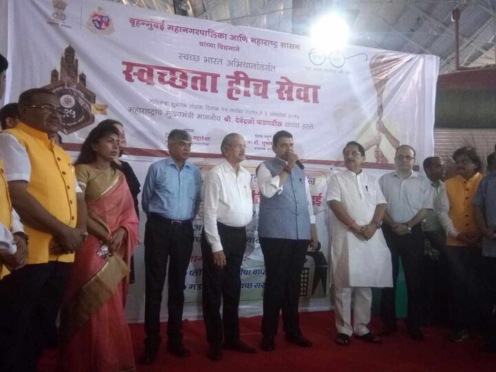 Bmc Mayor Vishwanath Mahadeshwar Not Attended Cm Devendra Fadnavis Program मुंबईच्या महापौरांनी जाणीवपूर्वक प्रोटोकॉल मोडला!