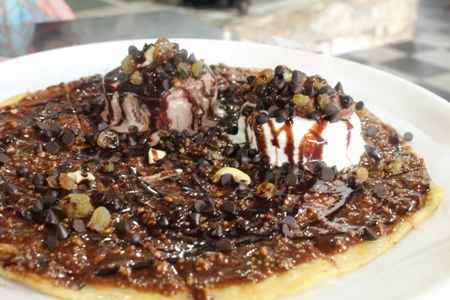 जिभेचे चोचले : तरुणाईचा ‘चिजी’ अड्डा, प्युअर मिल्क सेंटर