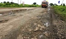 बार्शी-कुर्डूवाडी रस्ता खड्ड्यात, दुरुस्तीसाठी 12 ग्रामपंचायतींचं आंदोलन