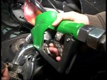 पेट्रोल 17 पेसै तर डिझेलचे दर 16 पैशांनी स्वस्त