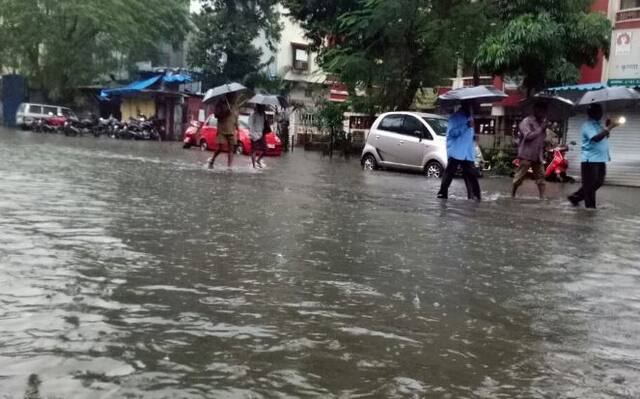 पावसाच्या पाण्याचा निचरा करण्यासाठी मेट्रो, MMRDA ची पालिकेशी चर्चा