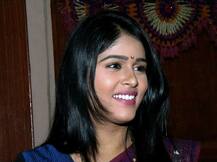 इंटरनेटवरील पाठकबाईंबद्दलची ही माहिती चुकीची!