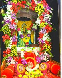 तुळजाभवानीला दुसरी माळ!