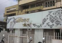 ना शटर उचकटलं, ना तिजोरी फोडली, तरीही 10 किलो सोनं पळवलं!