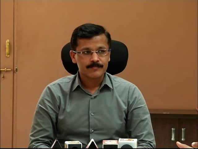 पाडलेलं अतिक्रमण पुन्हा बांधून द्या, हायकोर्टाचे तुकाराम मुंढेंना आदेश