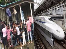 बुलेट ट्रेनआधी मुंबईच्या लोकलकडे लक्ष द्या!