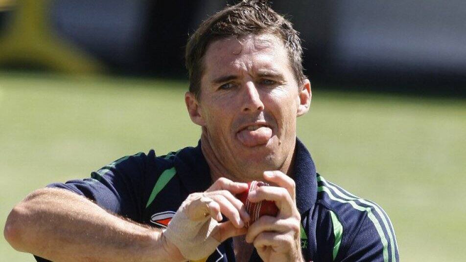 Brad Hogg Hope To Come Back To Australia Squad Latest Update अद्यापही ऑस्ट्रेलिया संघात परतण्याची ब्रॅड हॉगला आशा