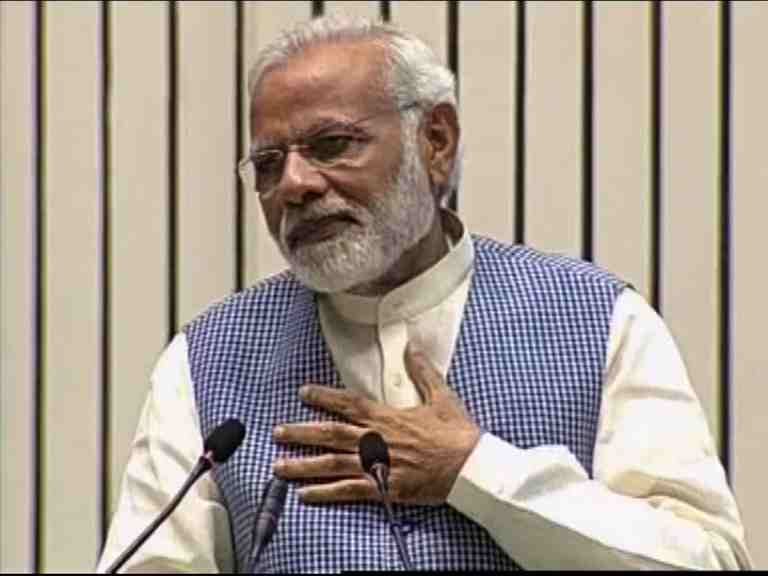 महाराष्ट्र दिनानिमित्त पंतप्रधान मोदी, ममता दीदींच्या मराठीतून शुभेच्छा