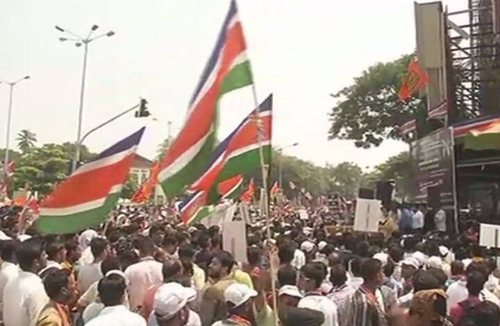 अनेक सेलिब्रिटींनीही मनसेच्या या संताप मोर्चाला पाठिंबा देत सहभागी होण्याचं आवाहन केलं आहे.