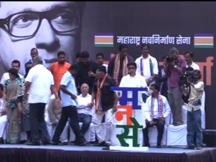 संपादकांना विनंती, सरकारच्या चुकीच्या धोरणांविरोधात ठोस भूमिका घ्या : राज ठाकरे