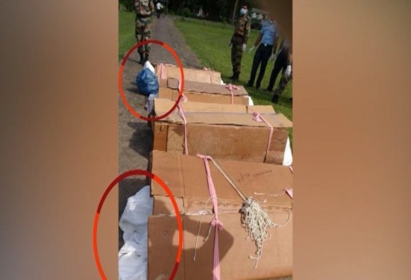 Arunachal Pradesh Chopper Crash Martyrs Bodies Wrapped In Cardboard Boxes मृतदेह तिरंग्याऐवजी प्लास्टिकमध्ये, हवाईदलाकडून शहीदांची विटंबना