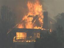 कॅलिफोर्नियात भीषण वणवा, 7 हजार हेक्टर जंगल भस्मसात