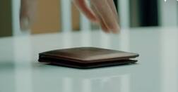 छुपा कॅमेरा, वाय-फाय आणि चार्जिंग... भन्नाट Smart Wallet लाँच!