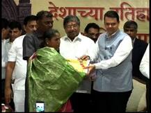 शेतकऱ्यांच्या खात्यात कर्जमाफीची रक्कम जमा