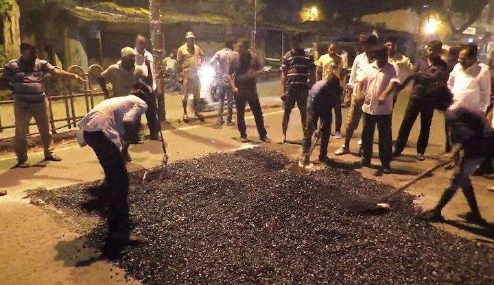 Mayor Rajendra Devlekar Heated Potholes In Kalyan महापौरांनी रात्री उशिरा कल्याण मधील खड्डे बुजवले!