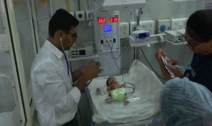 newborns die at civil hospital in 24 hours in gujarat अहमदाबादच्या सरकारी रुग्णालयात 24 तासात 9 नवजात बालकांचा मृत्यू