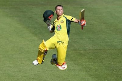 David Warner ODI Record : विश्वचषकाआधी डेविड वॉर्नर फॉर्मात परतलाय, ऑस्ट्रेलिया संघासाठी ही दिलासादायक बाब आहे. (PTI-संग्रहित छायाचित्र)