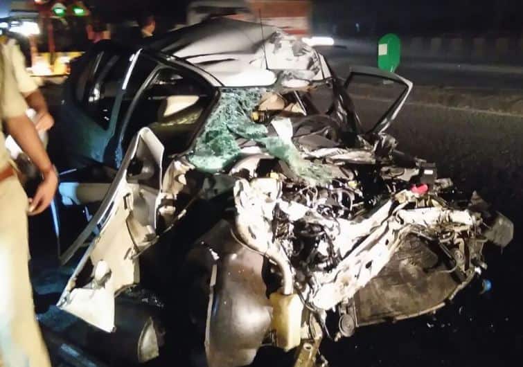 Vasai chain accident on Mumbai Ahmedabad highway kills lady latest update वसईत चार गाड्या आदळून भीषण अपघात, महिलेचा मृत्यू