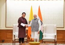 भूतानचे राजे सहपरिवार पंतप्रधान मोदींच्या भेटीला! 
