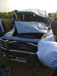 बुलडाण्यात देवदर्शनाहून परतताना अपघात, तिघांचा जागीच मृत्यू