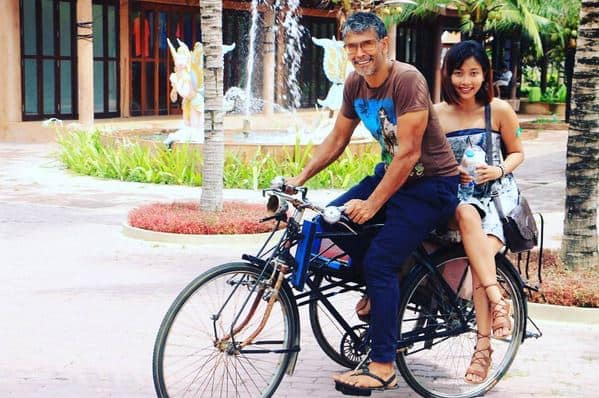 Ankita Konwar's Instagram post after rumours of break up with Milind Soman खरंच मिलिंद-अंकिताचं ब्रेकअप? गर्लफ्रेण्डची इन्स्टाग्राम पोस्ट