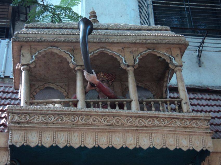 जिभेचे चोचले : स्पेशालिटी ट्रिपल ट्रिट