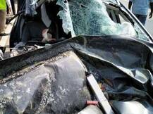 एक्सप्रेस वेवरील कारच्या भीषण अपघातात तिघांचा मृत्यू