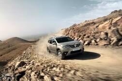 नव्या रेनॉल्ट डस्टर कारचा सॉलिड लूक