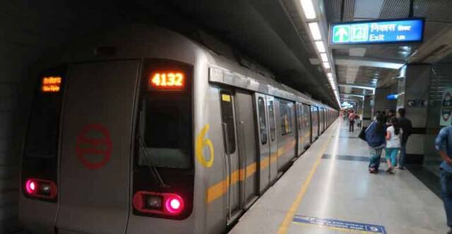 दिल्ली मेट्रोत महिला पत्रकाराशी छेडछाड, सीसीटीव्हीमुळे आरोपी गजाआड