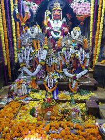 जेजुरी गडावर चंपाषष्ठी महोत्सवाला उत्साहात सुरुवात, भाविकांची गर्दी