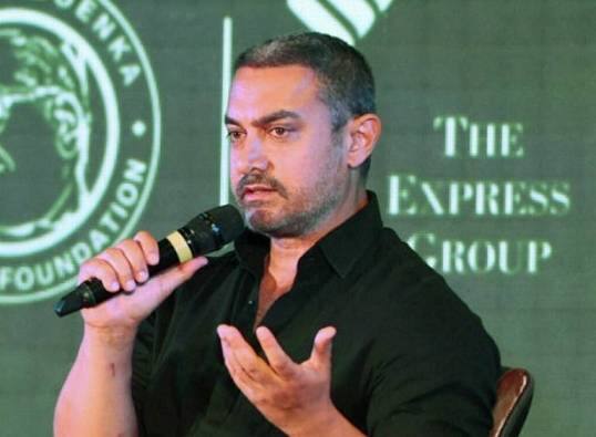 'मिस्टर परफेक्शनिस्ट' आमीर खान - 2 कोटी 23 लाखांहून अधिक