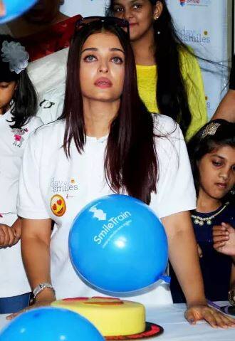 हा सर्व प्रकार कॅमेऱ्यातही कैद झाला.