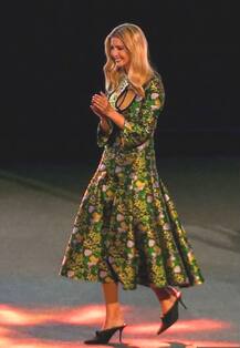 पंतप्रधान मोदींकडून इव्हांका ट्रम्प यांना खास गिफ्ट