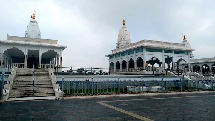 Mumbai High Court orderes to demolished Bavkhaleshwar temple at Belapur बावखळेश्वर मंदिर जमीनदोस्त करा, हायकोर्टाच्या आदेशाने नाईकांना दणका