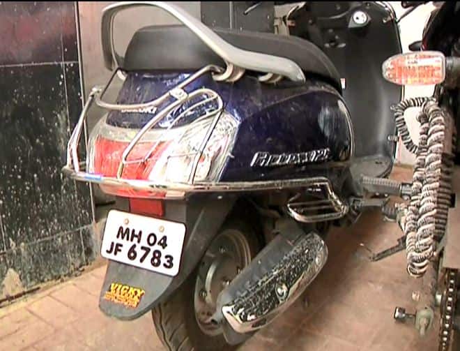 अल्पवयीन मुलांना गाडी देणं जीवावर, चिमुरड्याचा अपघाती मृत्यू Minor boys died in accident, Parents to be blamed latest update अल्पवयीन मुलांना गाडी देणं जीवावर, चिमुरड्याचा अपघाती मृत्यू