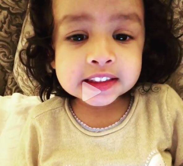 VIDEO : झिवा धोनीच्या आवाजात पुन्हा मल्ल्याळम गाणं! Ziva Mahendra Singh Dhoni attempt yet another Malayalam Song, Video goes viral latest update VIDEO : झिवा धोनीच्या आवाजात पुन्हा मल्ल्याळम गाणं!